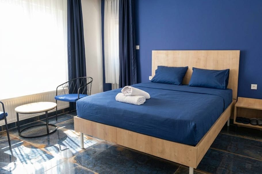 Yenimahalle günlük kiralık ev, geniş suit yatak odası